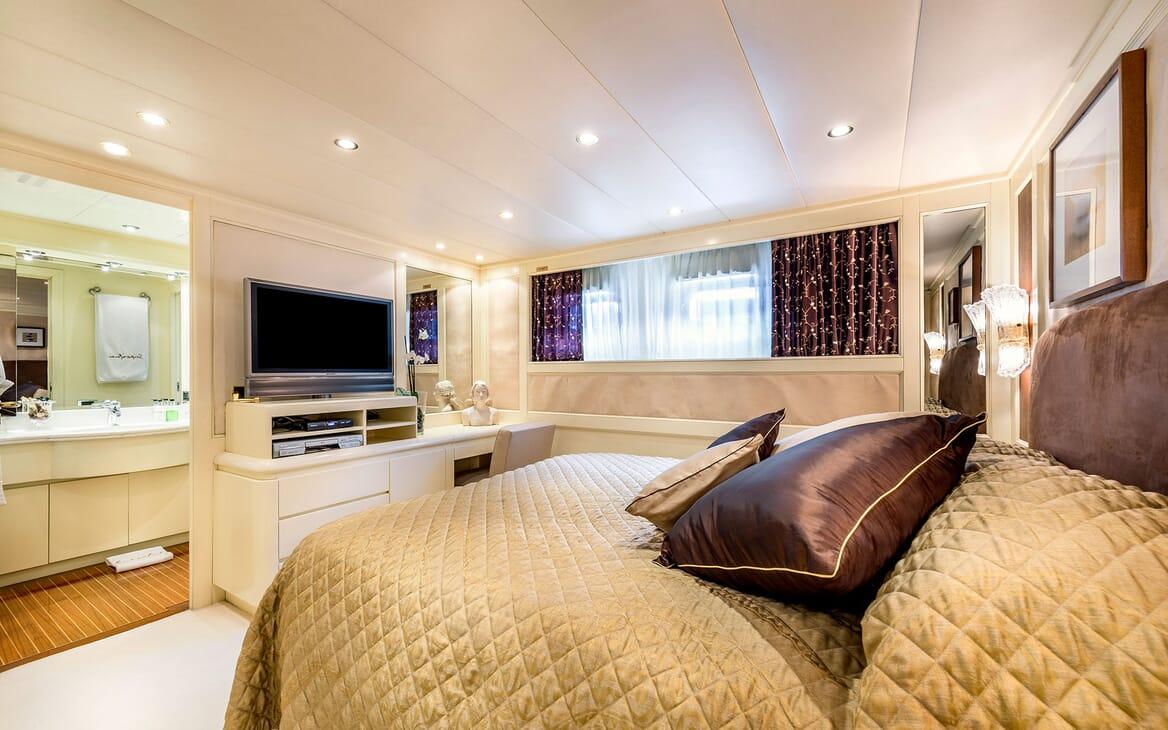 Yachts charter Navali Rossato 130